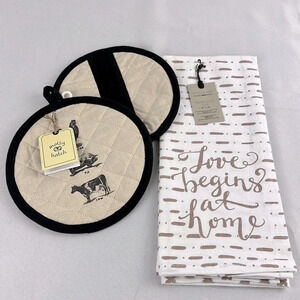 NWT Farmhouse Set Of Two Kitchen Towel & Set Of Two Pot Holders 100% Cotton